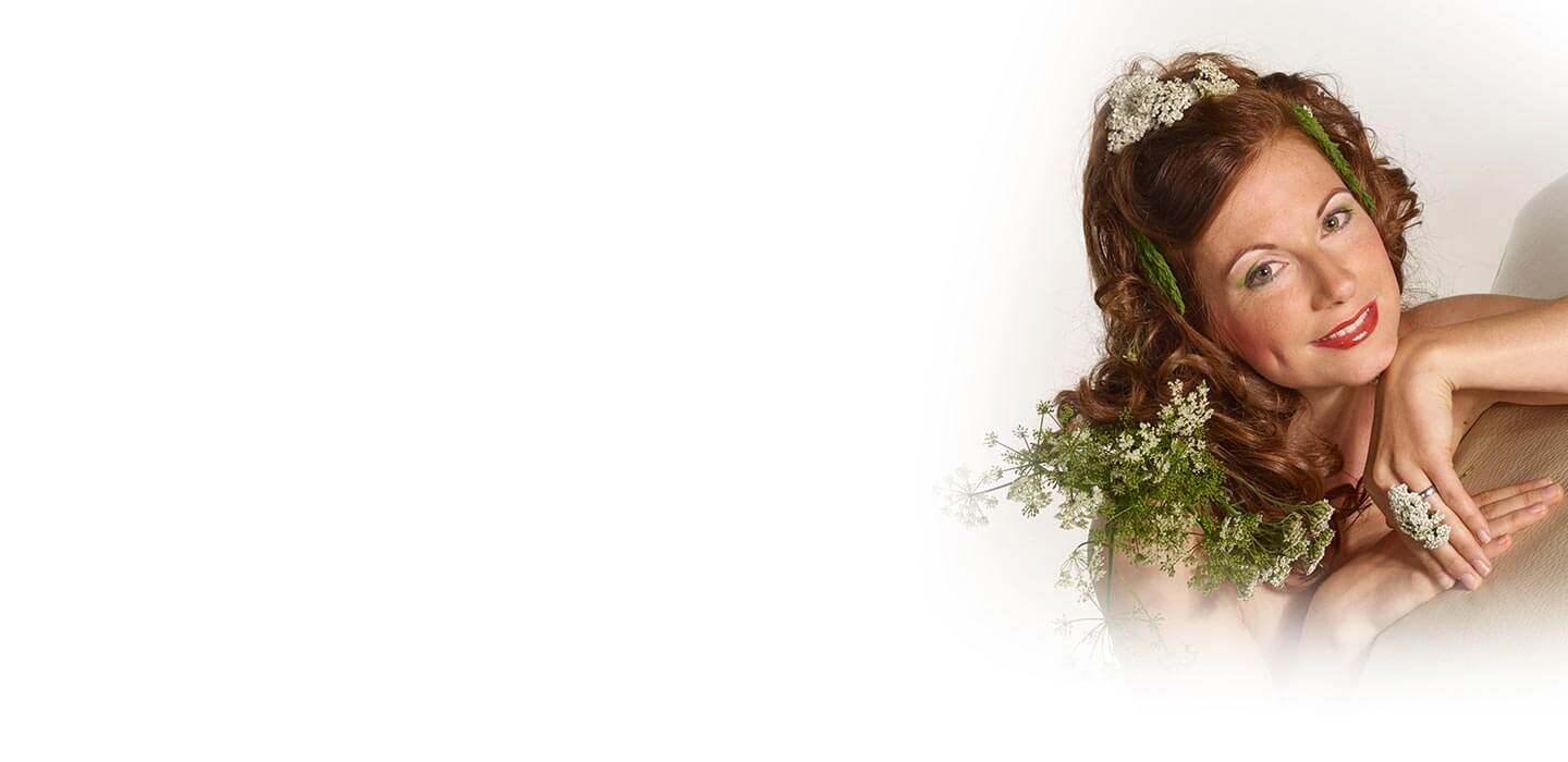 Mit viel Fingerspitzengefühl und Menschenkenntnis unterstützen wir Sie in Ihrem SchönSein. Mit viel Fingerspitzengefühl und Menschenkenntnis unterstützen wir Sie in Ihrem SchönSein.…